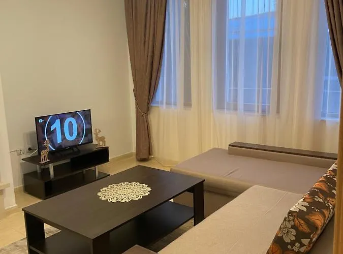 Apartament гранд манастира , *